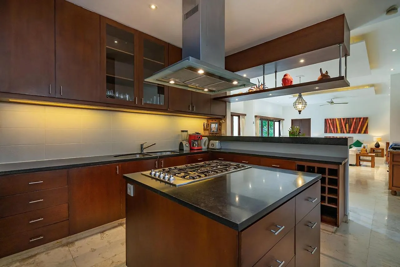 Bali Villa Lotus Seminyak