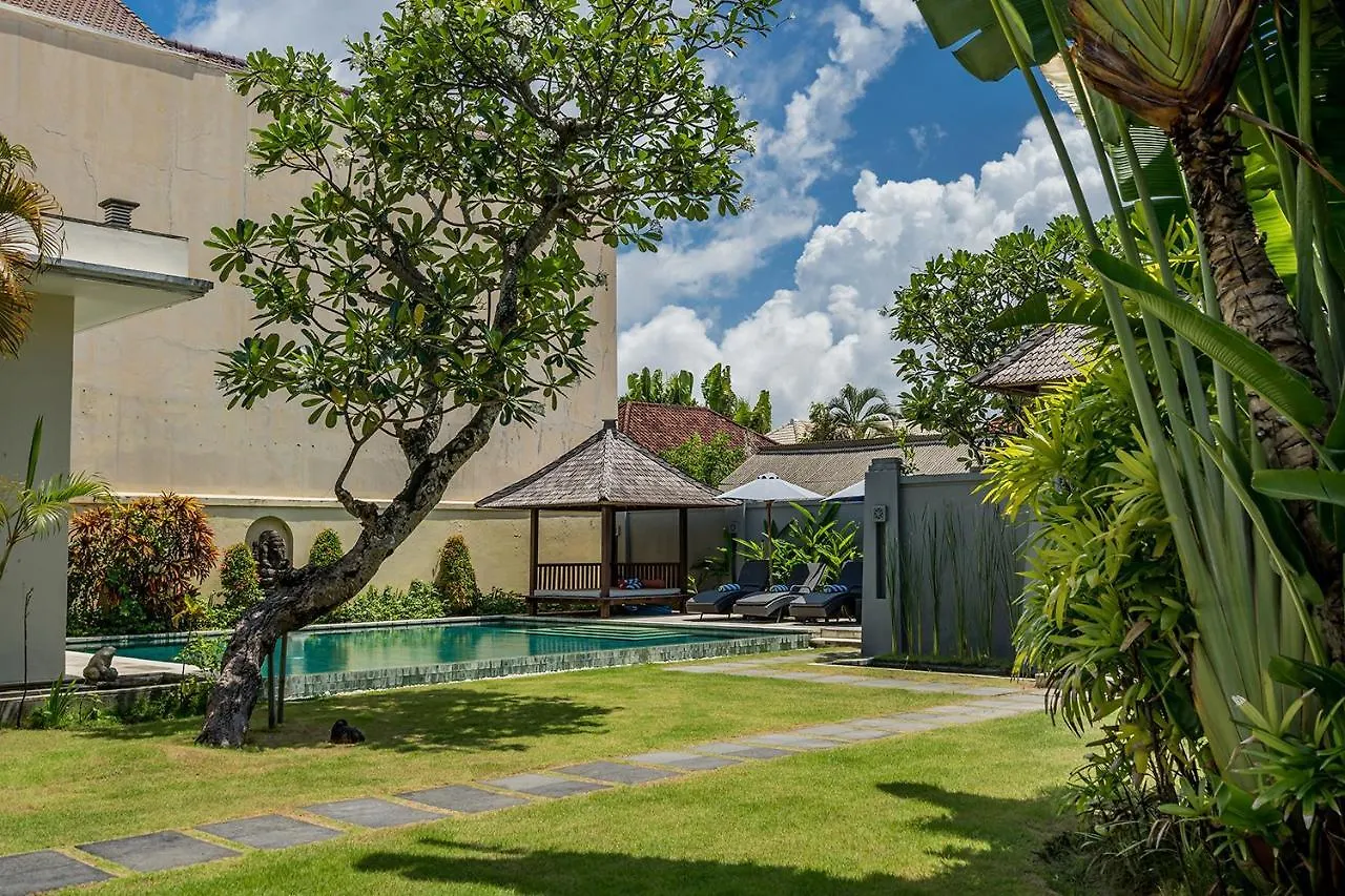 Bali Villa Lotus Seminyak