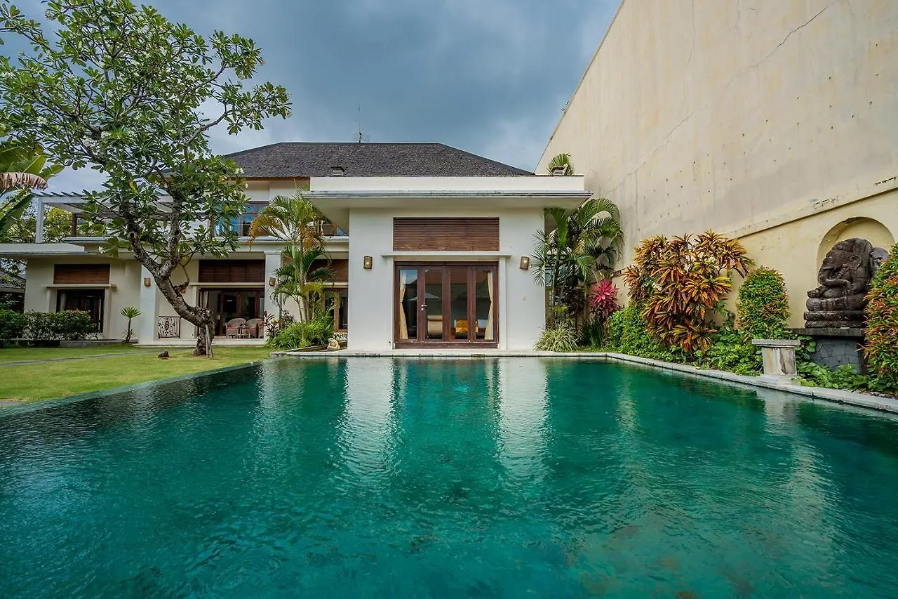 Bali Villa Lotus Seminyak
