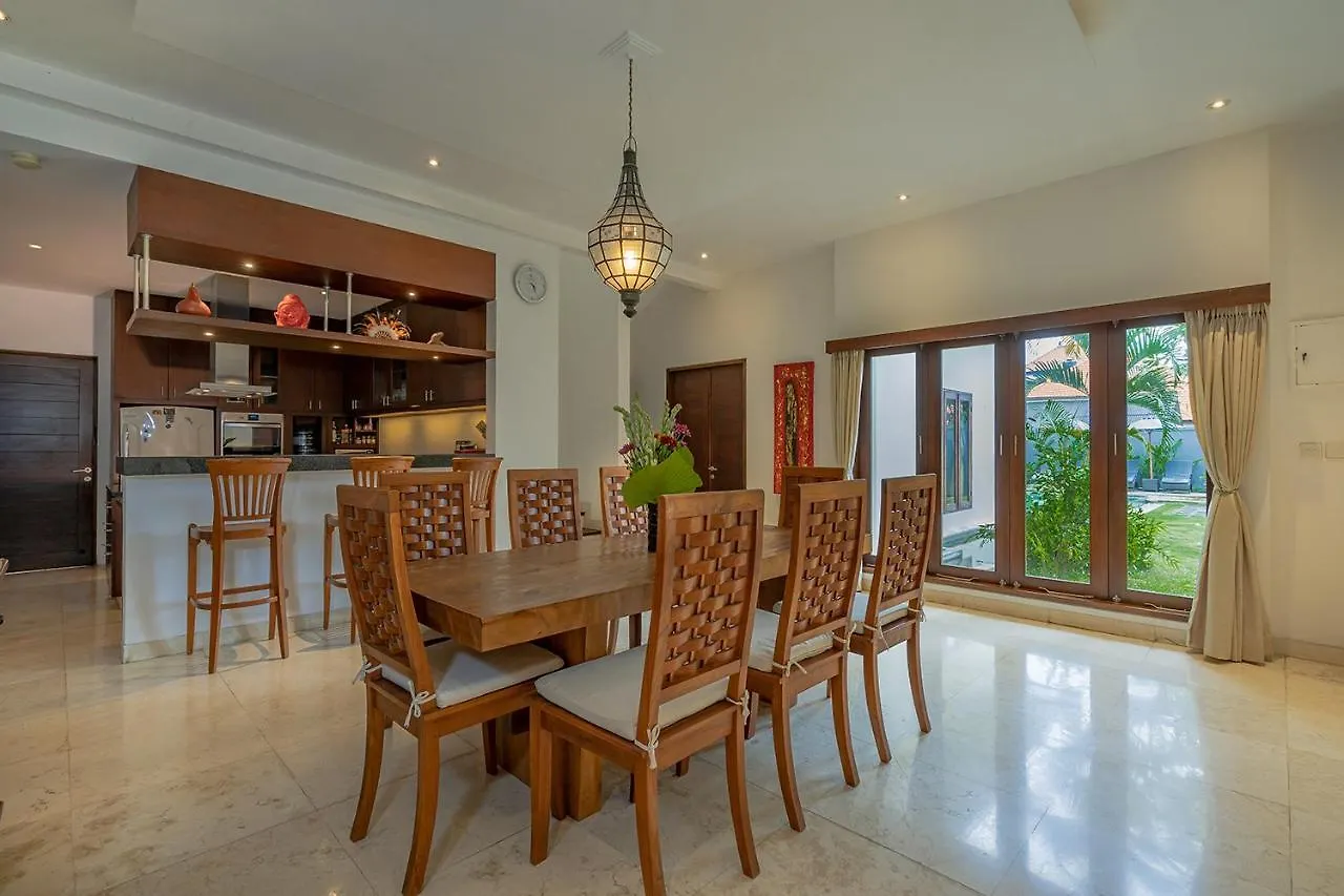 Bali Villa Lotus Seminyak