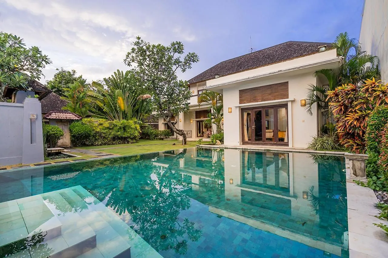 Bali Villa Lotus Seminyak Indonesia