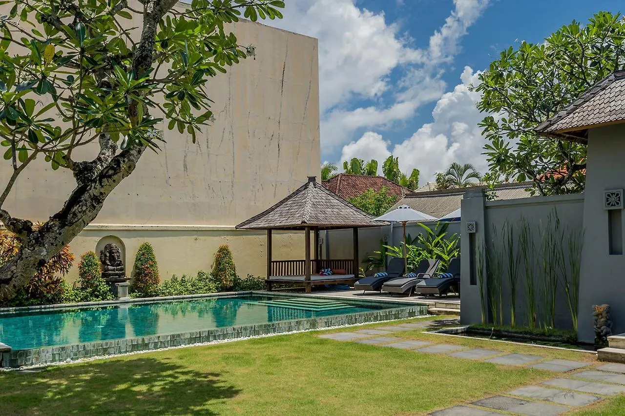 Bali Villa Lotus Seminyak
