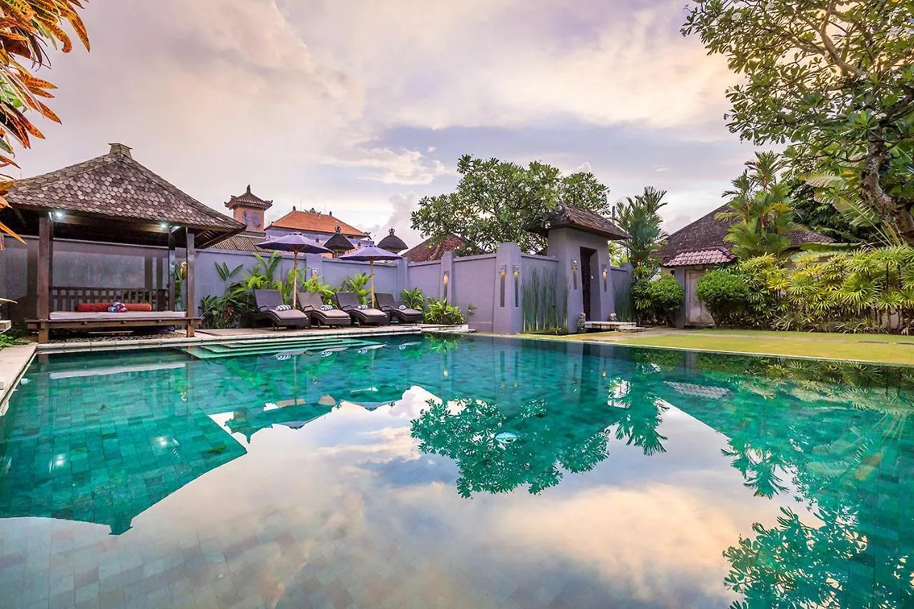 Bali Villa Lotus Seminyak