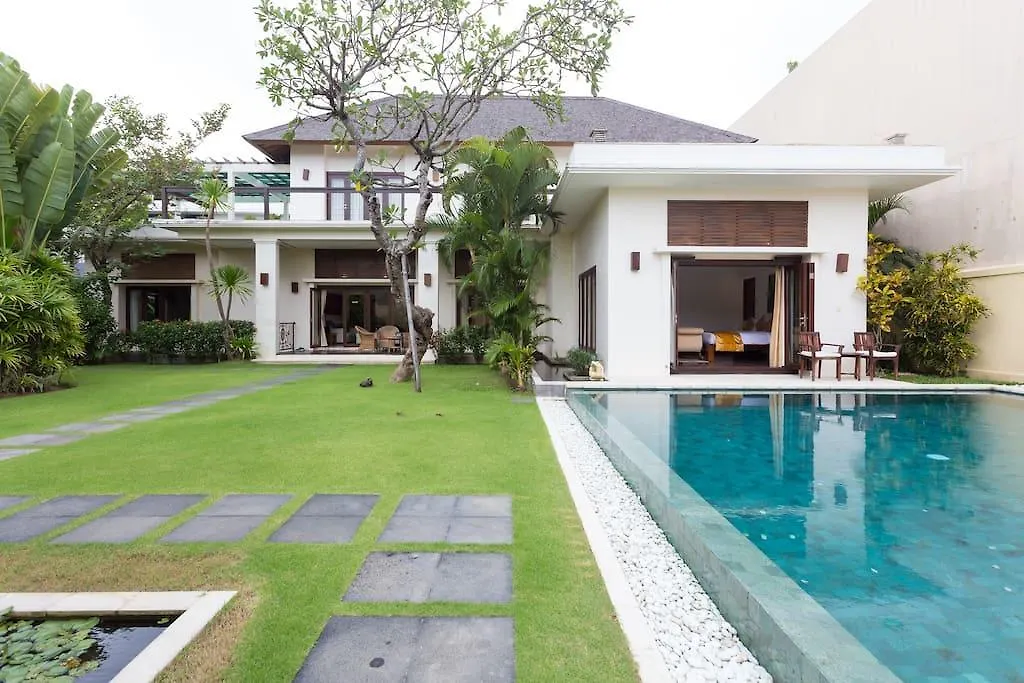 Bali Villa Lotus Seminyak